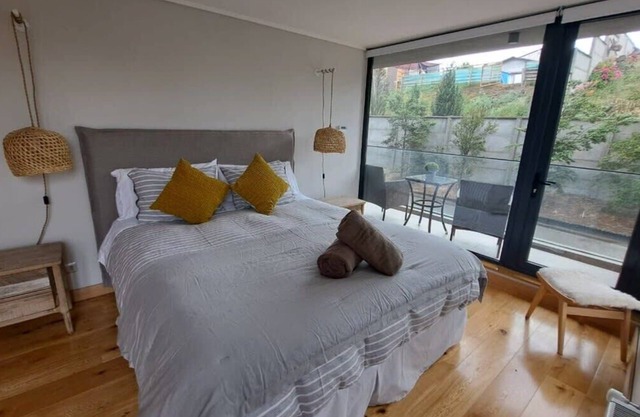 HOM I 1D1B para 3Pax Frente a la Costanera