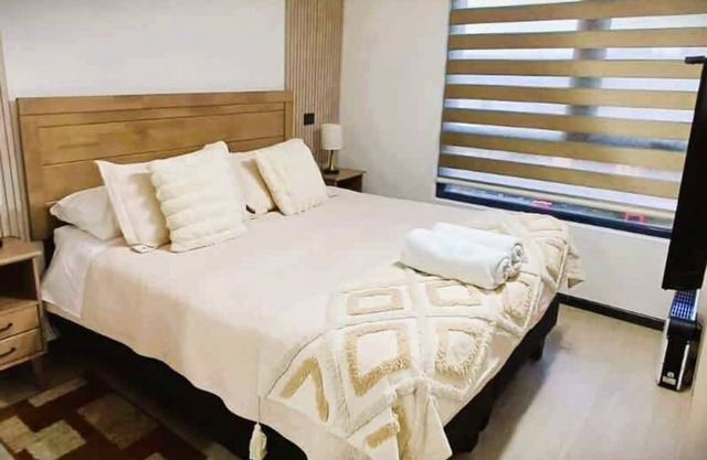 HOM I 2D2B Piscina Jacuzzi Estacionamiento Privado