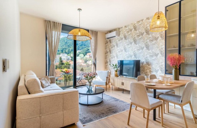 Homa Luxury Apartments Tivat with seaview