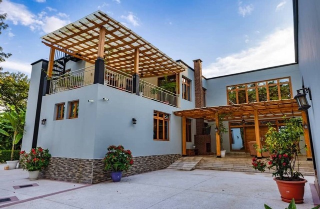 Home away from home, offering personalised attention, and welcoming atmosphere