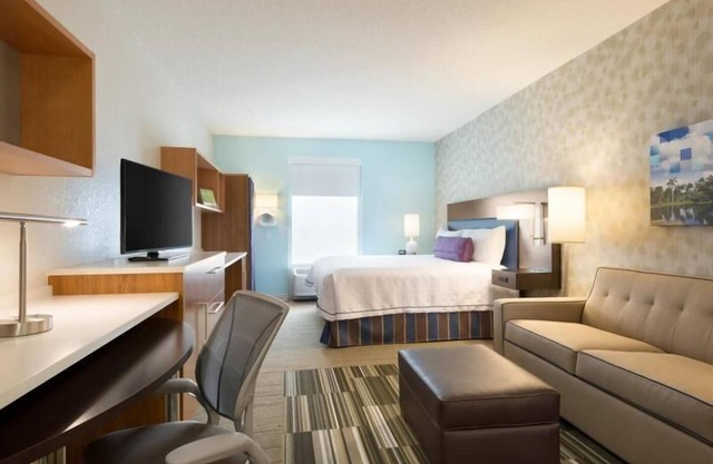 Home Away From Home! Pet Friendly King Suite, Heated Pool & Free Breakfast!
