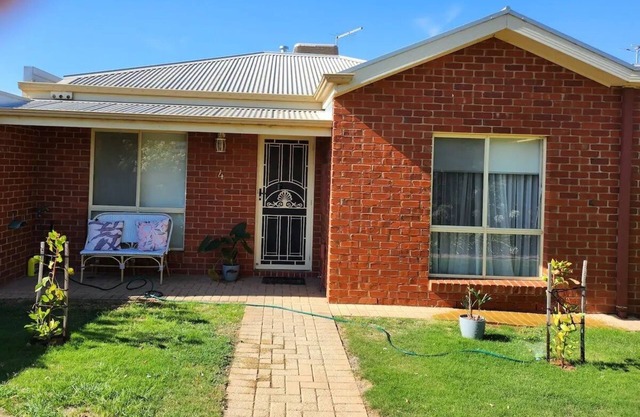 Home comfort conveniently located in the heart of Merbein township