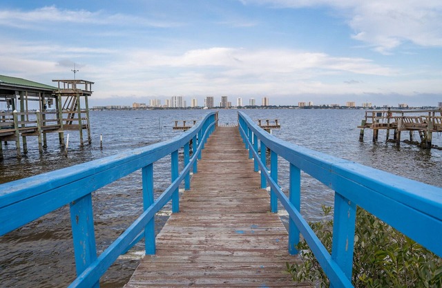 Home with a view on the Halifax River