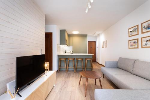 Home2Book Cozy Pool Retreat in Candelaria