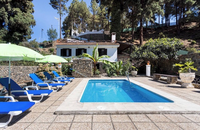 Home2Book Icod Rural Escape, Pool & BBQ