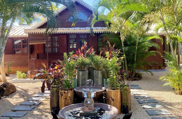 Homerez - 100 m away from the beach! House for 4 ppl. with shared pool at Albion