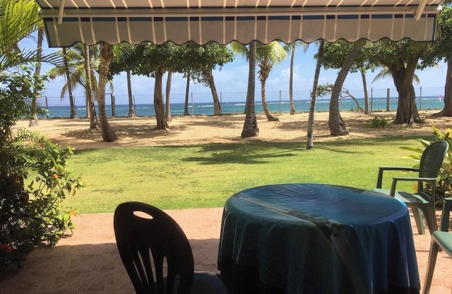 Homerez - 1BR flat with sea view in Le Moule.