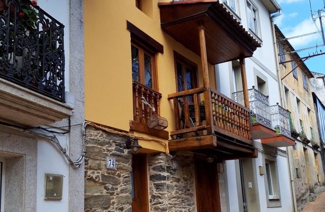 Homerez - 200 m away from the beach! House for 8 ppl. with sea view at Redes