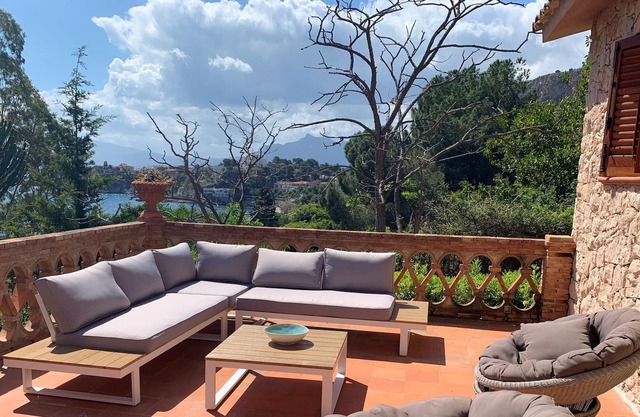 Homerez - 200 m away from the beach! Big house for 9 ppl. at Santa Flavia