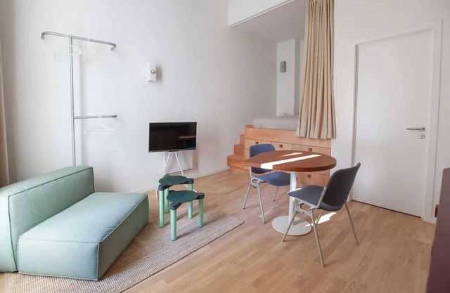 Homerez - Apartment in Saint-Gilles
