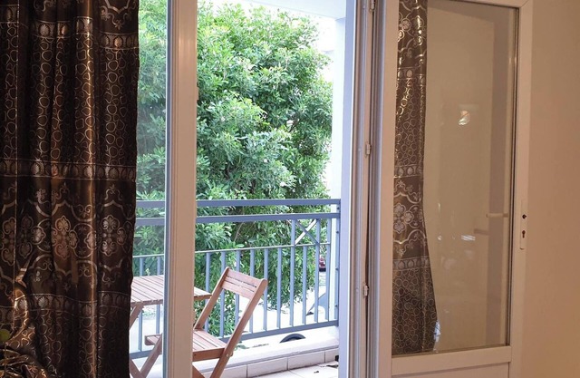 Homerez - Apartment in Sainte-Marie - 40 m² + Balcony