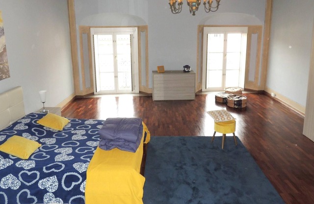 Homerez - Appartement for 8 ppl. with jacuzzi, terrace and balcony at Brescia