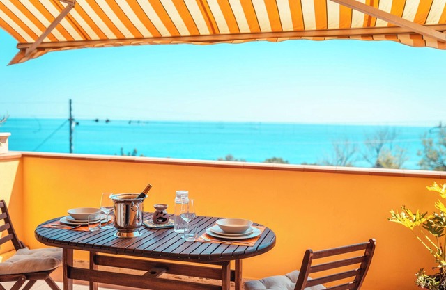 Homerez - Appt Letojanni sea view.