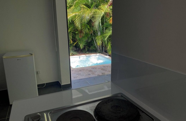 Homerez - Apt. in Le Moule, pool view