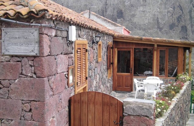 Homerez - Beautiful chalet 15 km away from the beach for 4 ppl. with shared pool