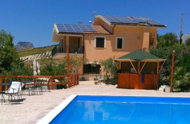 Homerez - Big villa for 11 ppl. with swimming-pool and terrace at Bompensiere