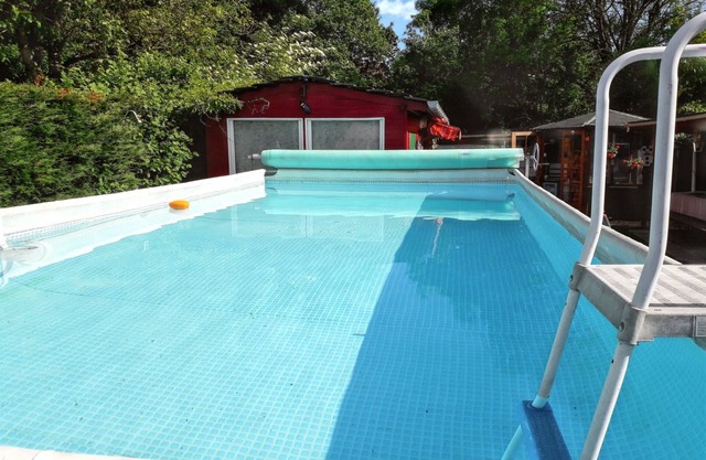 Homerez - Charming Chalet with Pool in Molinot