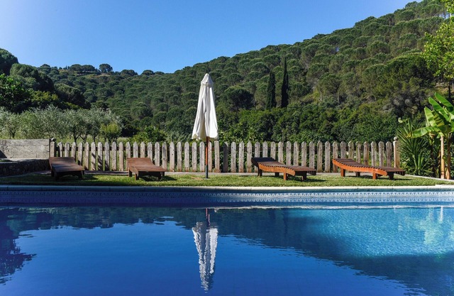 Homerez - Charming House in Porto de Mós with Shared Pool