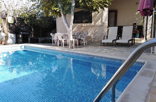 Homerez - Family House with Private Pool in Kritou Tera