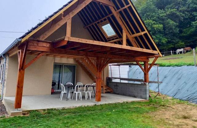 Homerez - House for 4 ppl. with garden and terrace at Juvigny-Val-d'Andaine