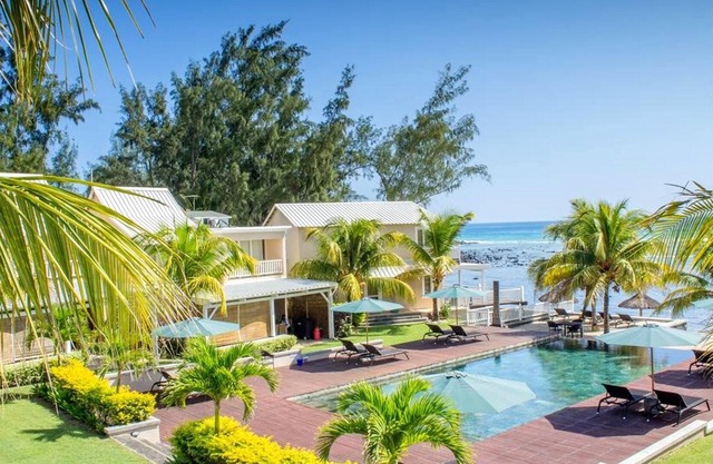 Homerez - House for 4 ppl. with shared pool at Pointe aux Biches, Camp Bestel