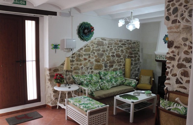 Homerez - House Estivella Near Nature.