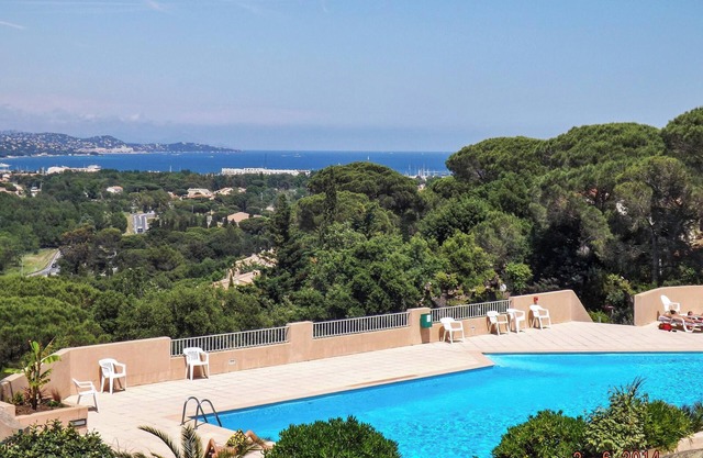 Homerez - House in Cogolin with sea view