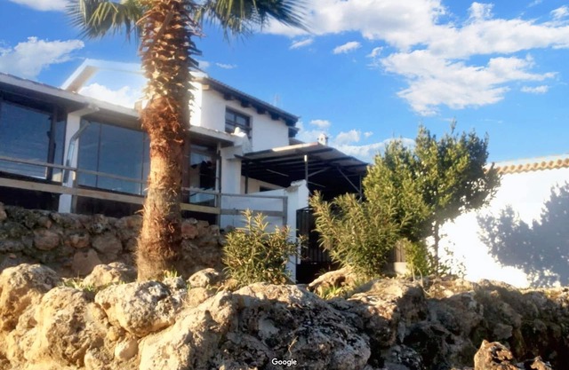Homerez - Luxurious Villa in Loja with private pool