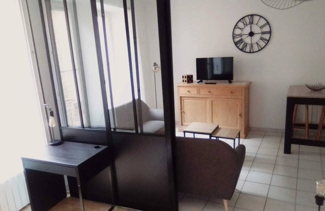 Homerez - Modern Apartment in Rodez of 46 m² with Balcony