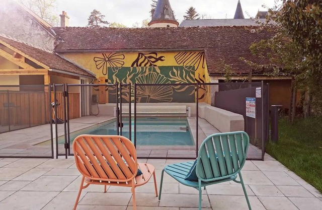 Homerez - Spacious Villa near Senonches with Private Pool
