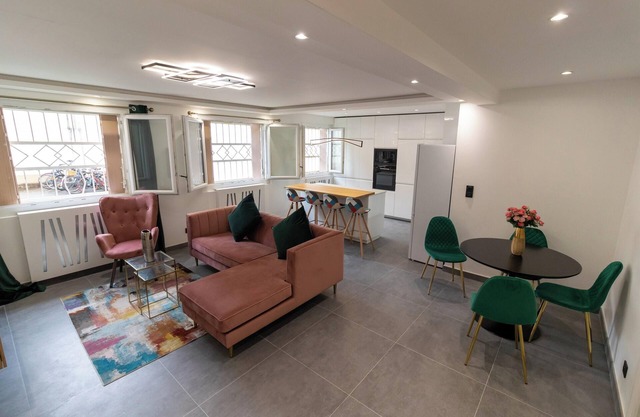 Homerez - Spacious apt in Villeurbanne
