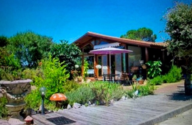 Homerez - Spacious house for 6 ppl. with garden and terrace at Porto de Mós