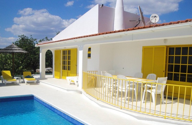Homerez - Villa 8 km away from the beach for 8 ppl. with swimming-pool at Tunes