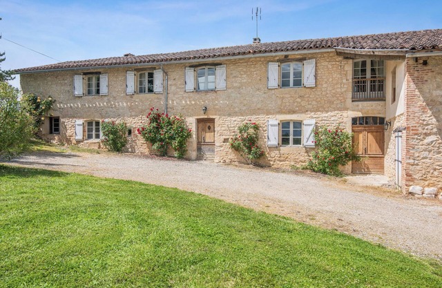 Homerez - Villa in Salies with pool