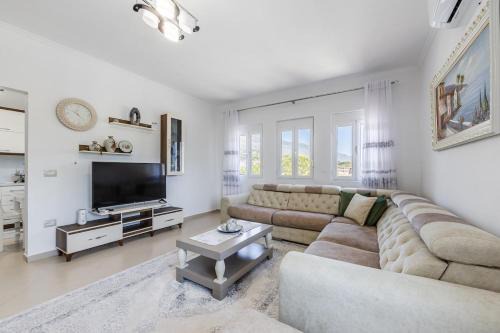 Hometown Apartment 2