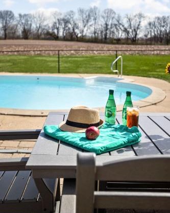 Hometown Hideaway - 4br25ba, Pool, Game Room