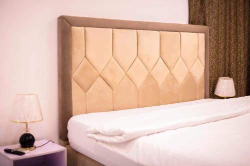 HOMEWORTH SPACES - Shortlet Apartmemt