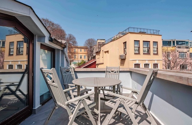 Homie | Galata | Duplex Penthouse w/Balcony #SE5