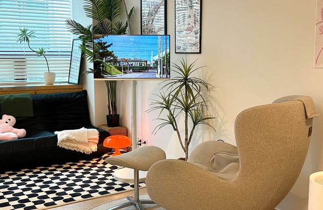 Hongdae Station Direct Access New Opening with Massage Chair and AC