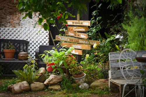 Hospederia de la Corte Casa Rural con Encanto en la Sierra de Aracena