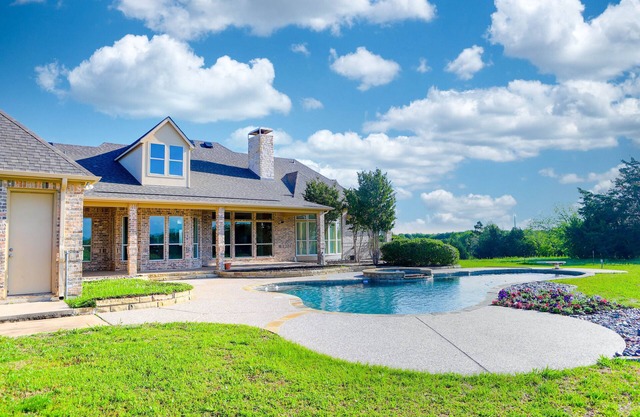 Host a celebration or relax with family & friends at this Paradise at Princeton