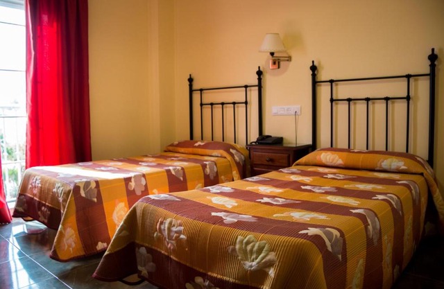 Hostal Restaurante La Curva