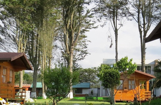 Hosteria Airport Garden