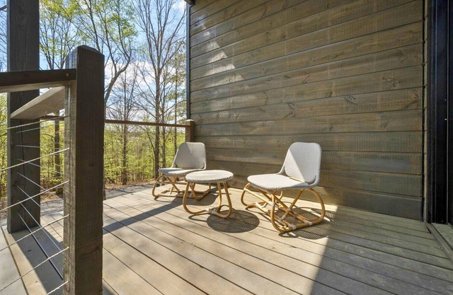 Hot Tub | Firepit | Pet-friendly | Luxurious