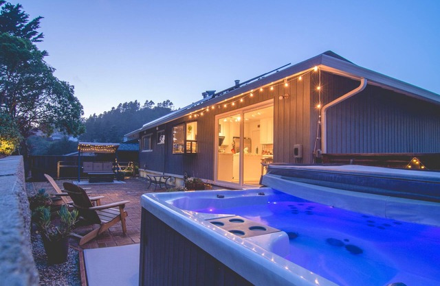 Hot Tub, Free Parking Home 20min to SF, A Hidden Gem in Pacifica
