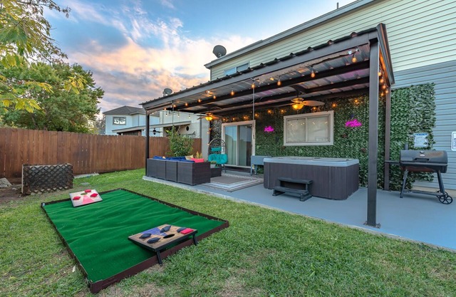 HOT-TUB, Game Room & BBQ by Lackland AFB & SeaWorld