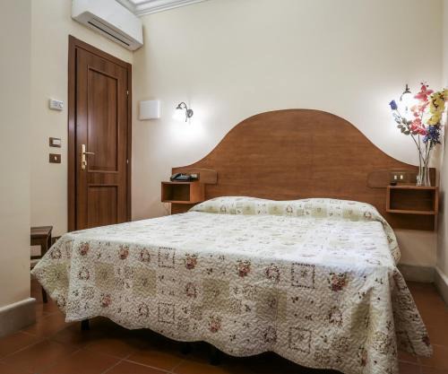 Hotel 4 Coronati