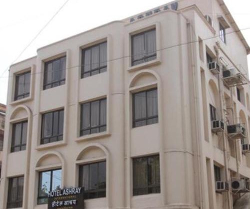 Hotel Ashray International, Sion - Near BKC