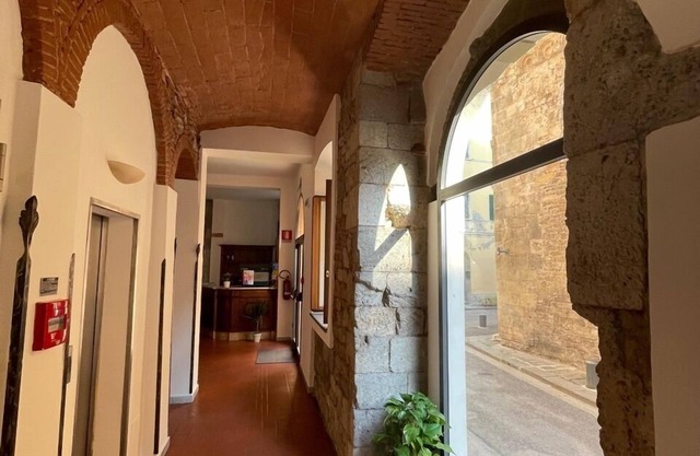 Hotel Caffè Verdi - 24 hours Reception