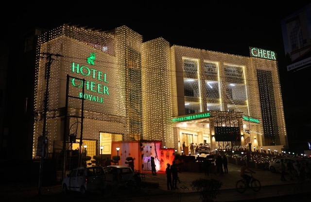 Hotel Cheer Royale